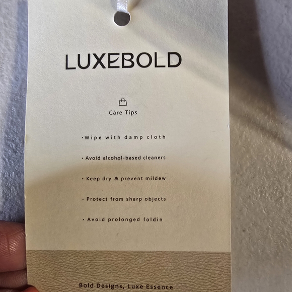 Chic Tan and Cream Tote Bag - Picture 6 of 8